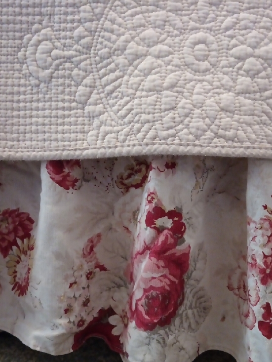 Waverly Other - Waverly Garden Room Bed Skirt